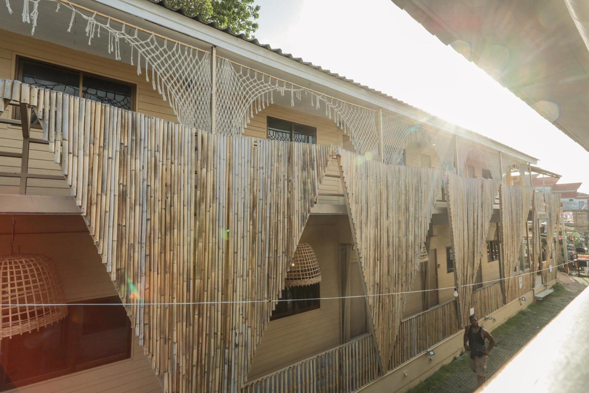 U'Re Holitel Hotel Haad Rin Exterior photo