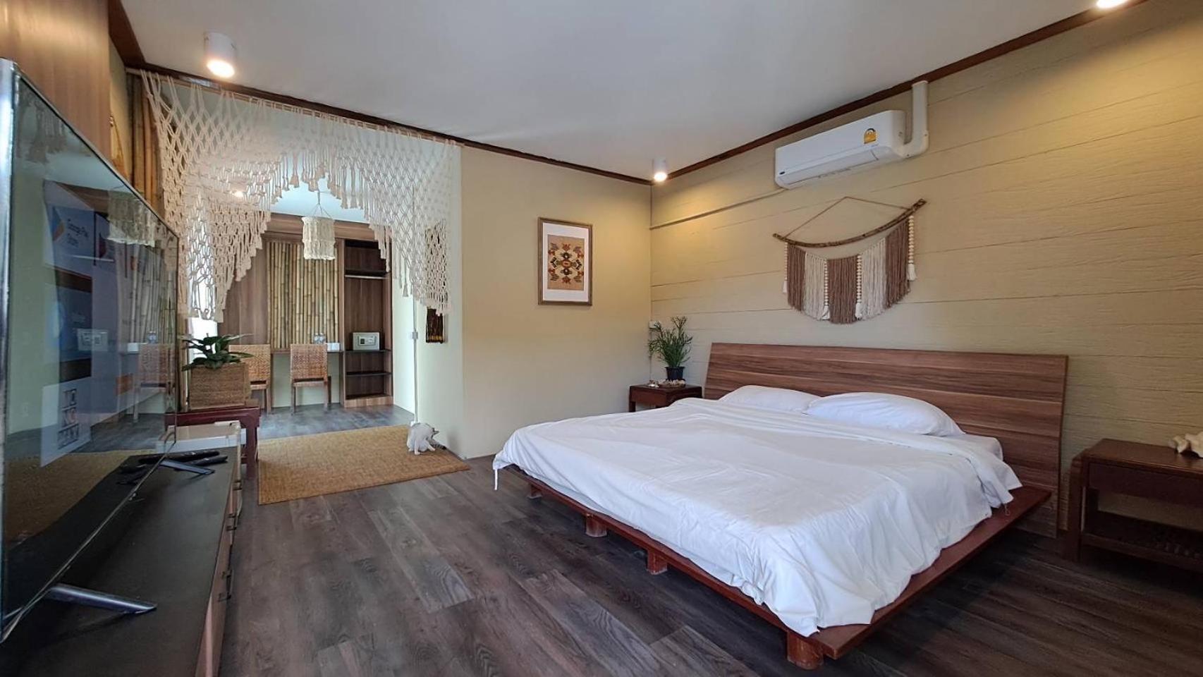 U'Re Holitel Hotel Haad Rin Exterior photo