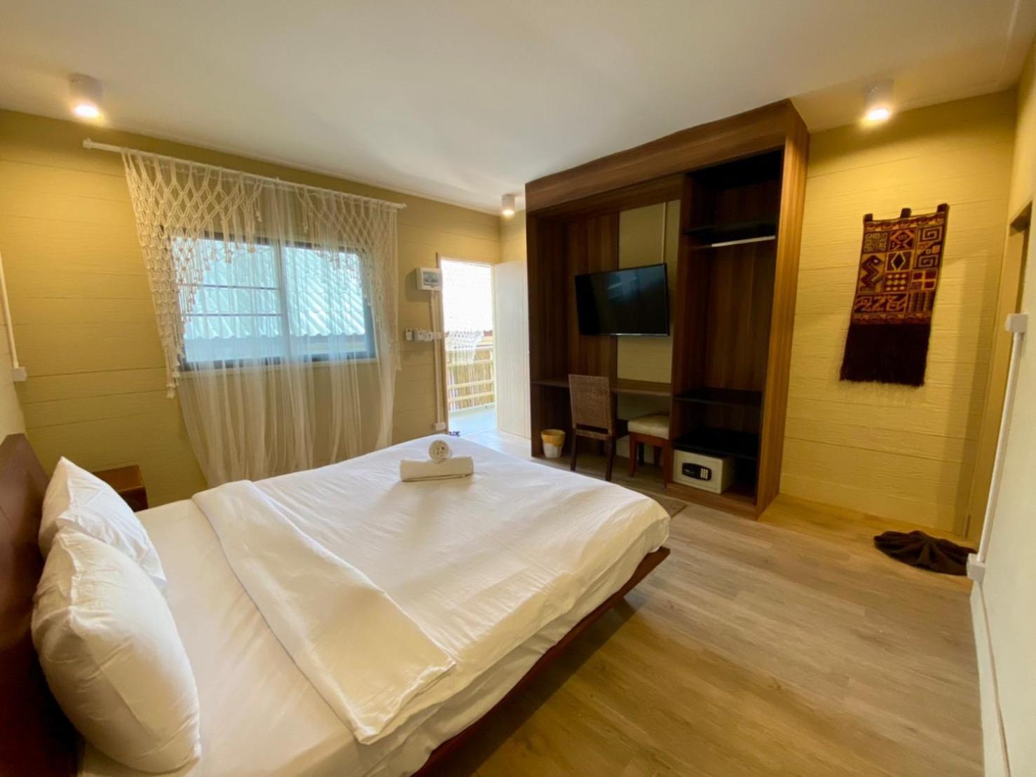 U'Re Holitel Hotel Haad Rin Exterior photo